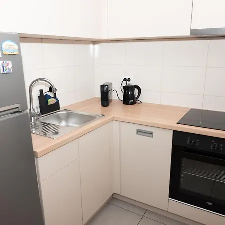 Apartman 2 Bedroom Private Parking Downtown *